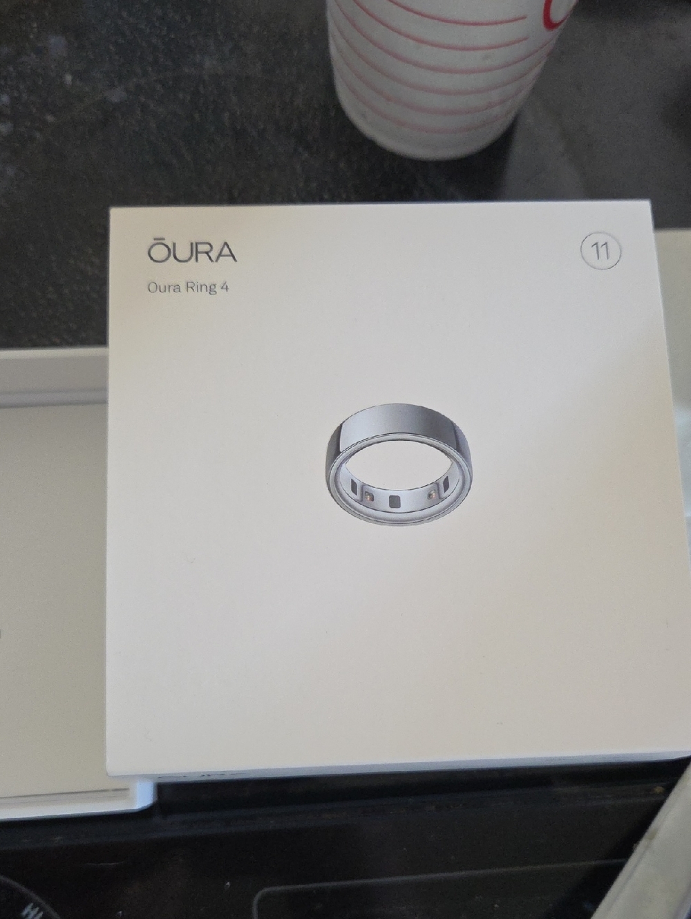 Oura Ring 4 Silver with White Packaging